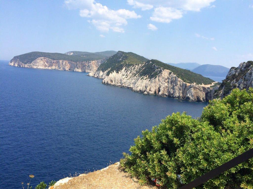 Yades Villas Αθάνι Δωμάτιο φωτογραφία